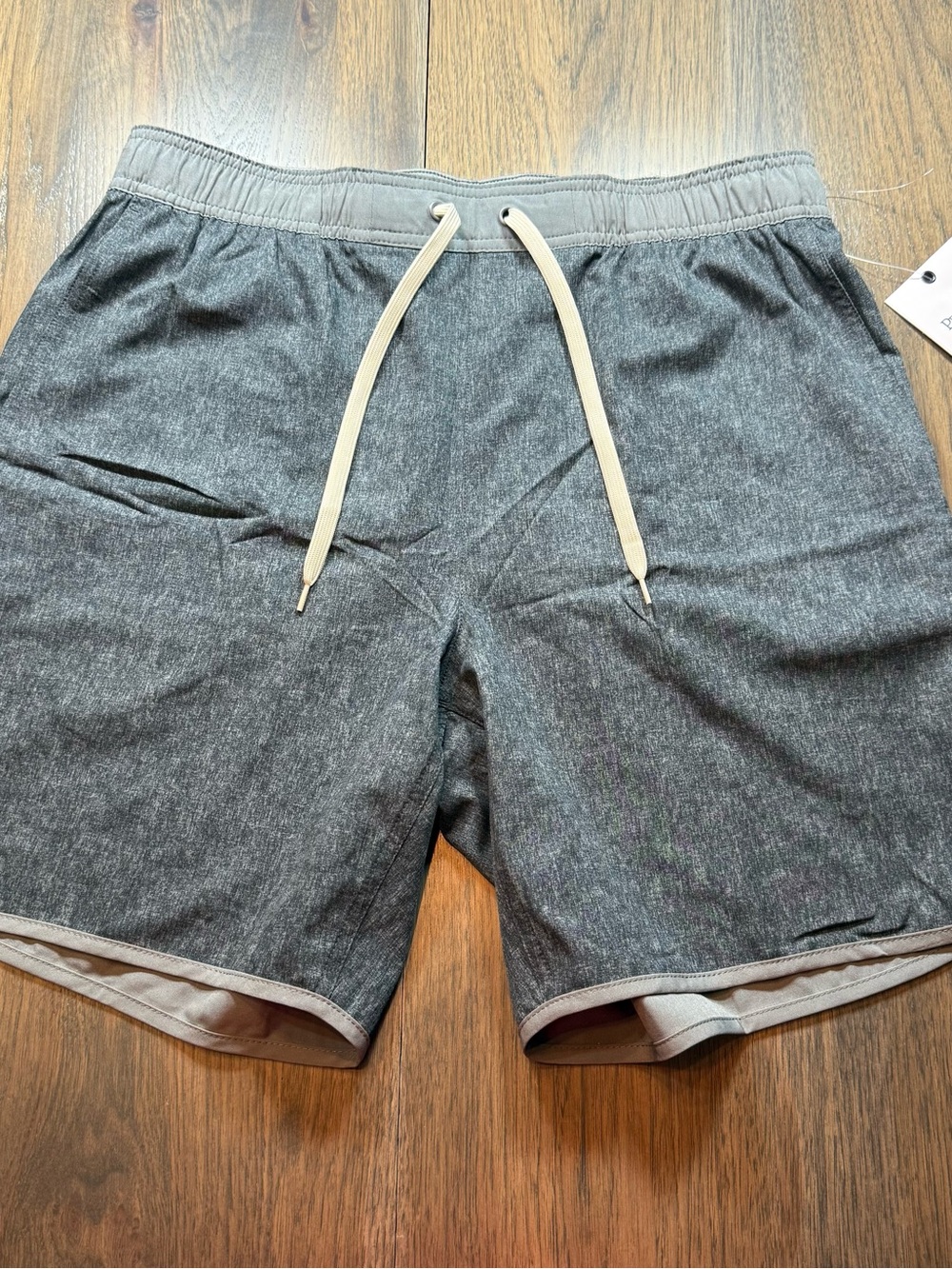Men's Original Penguin Gray Elastic Waist Shorts with Drawstring NWT